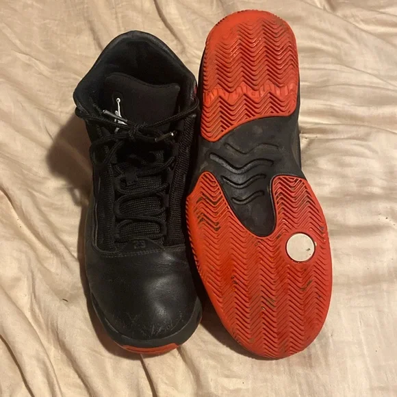 Jordan max aura twos - Picture 2 of 2